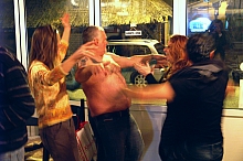 PICT2593 small WILD Dancing 2.jpg - 36601 Bytes